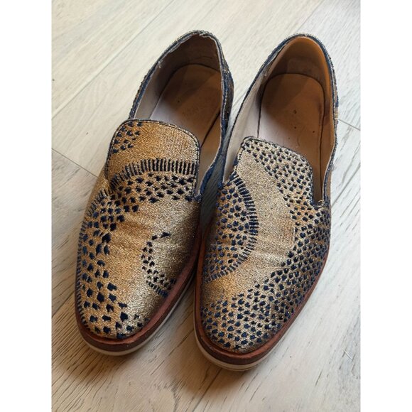 Free People Gold Navy Textile Loafers Sz 6.5 37 Slip-On Leather Lining Snake eye - Picture 1 of 8